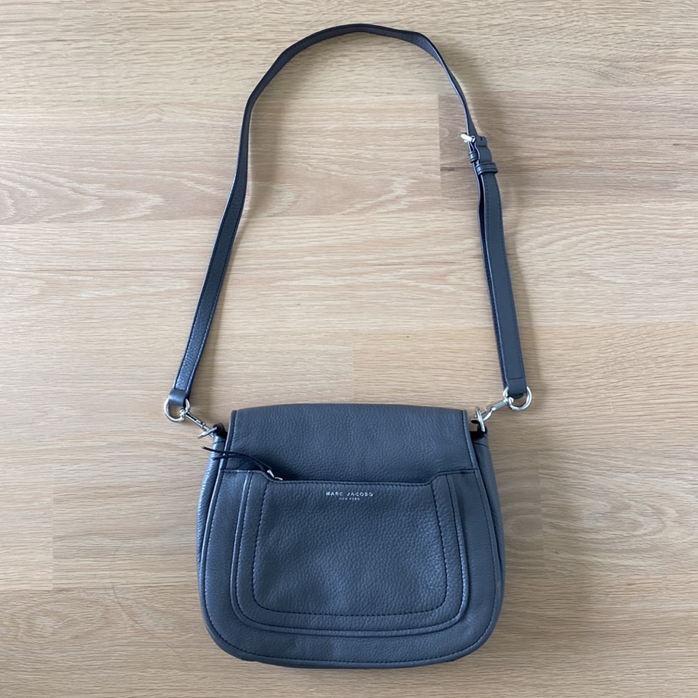Marc Jacobs Gray Empire City Messenger Leather Crossbody Bag - Picture 2 of 5